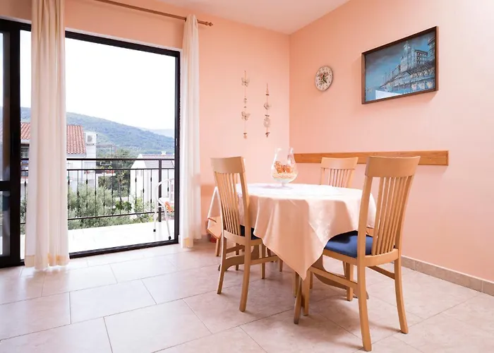Zlata Daire Stari Grad (Hvar)